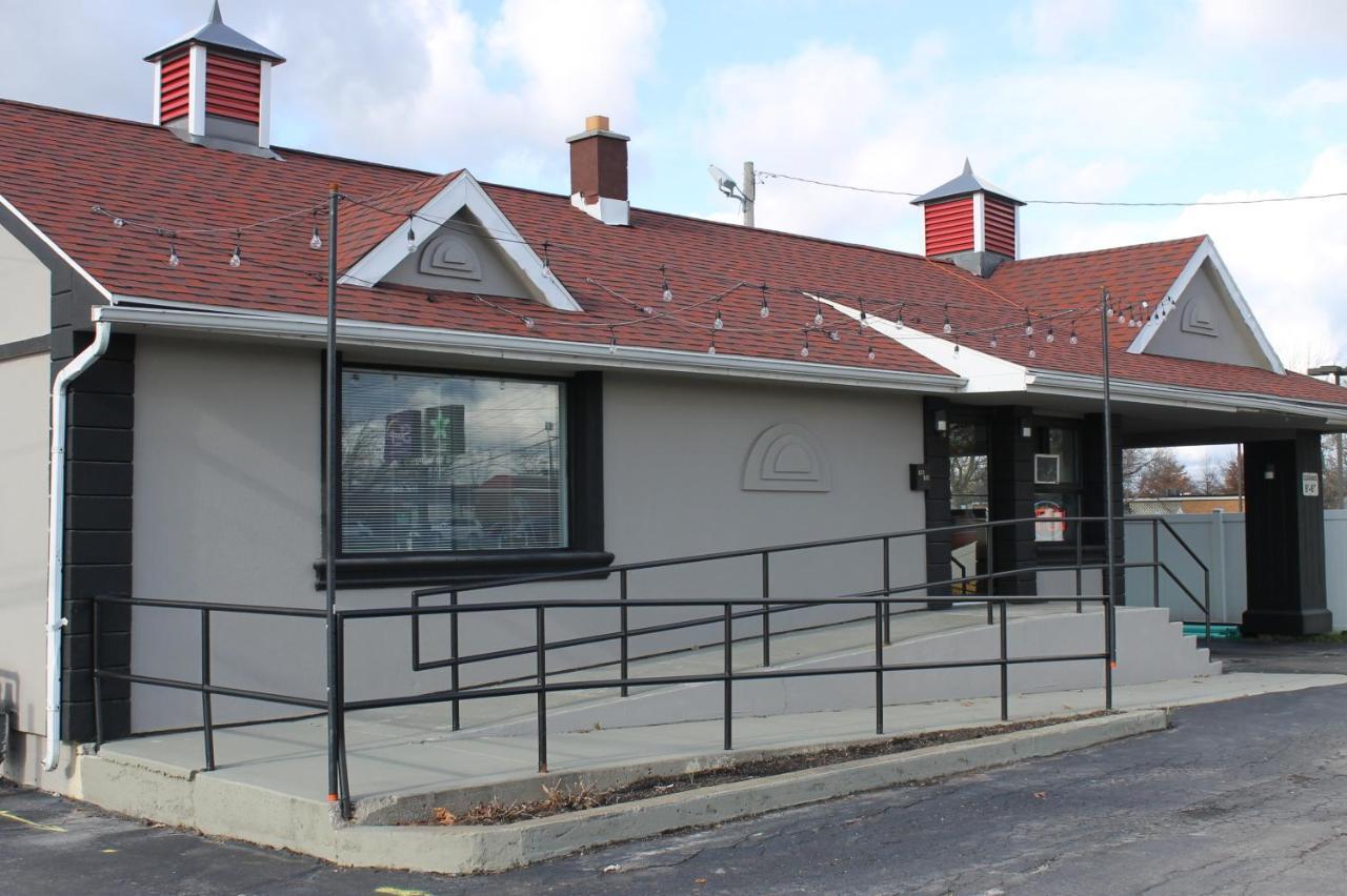 The Route 62 Motel Tonawanda Exterior photo